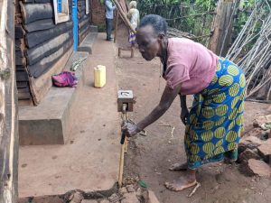 Rusizi: Barataka isuku nke kubera kubura amazi mu mavomo