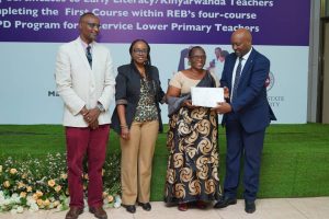 Abarimu 750 bahuguwe kwigisha Ikinyarwanda bazategura umwana neza kumenya ururimi