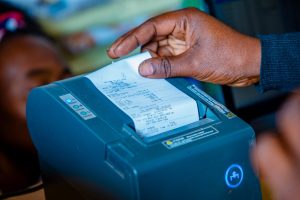 Abacuruzi baraburirwa kwibwiriza gutanga fagitire ya EBM