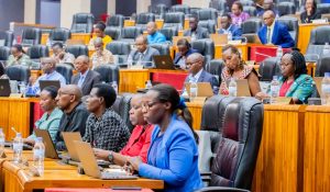 Abadepite basabye kwimakaza uburinganire mu gusaba akazi ka Leta