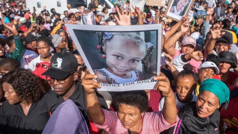 Afurika y’Epfo: Umubyeyi ushinjwa gucuruza umwana we yateje impagarara