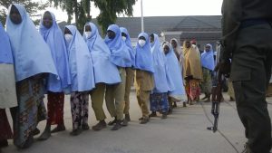 Nigeria: Abantu 100 bashimuswe
