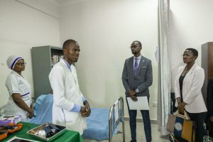 Ku bana ibihumbi 100 bavutse hapfa abagore 200- MINISANTE