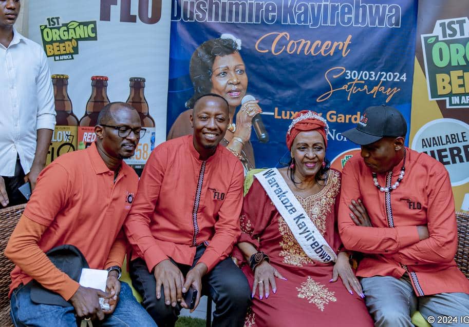 Cecile kayirebwa yambitswe ikamba mu gitaramo cyo kumushimira