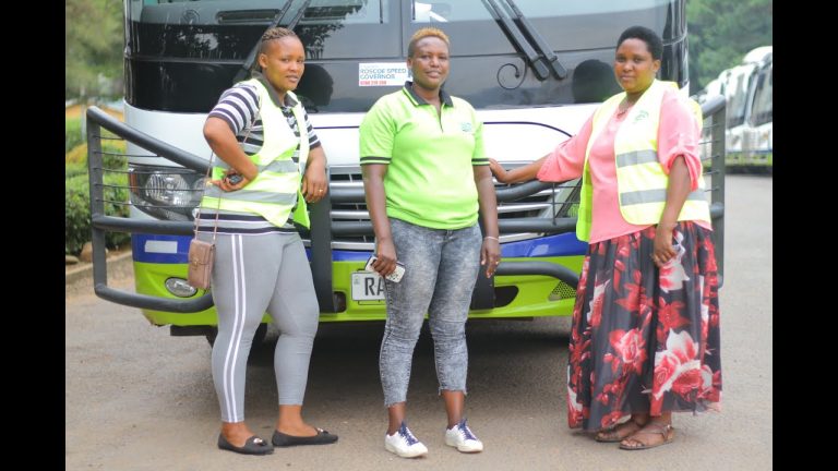 Bamwe mu bagore bitinyutse bakora imirimo imenyerewe ku bagabo bibateza imbere