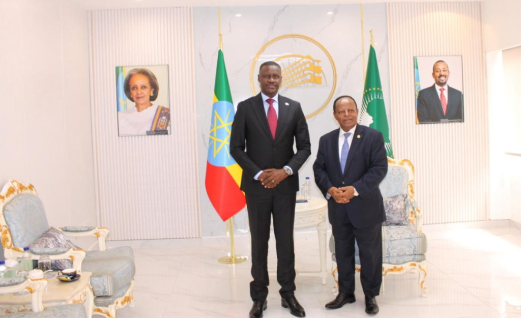 Amb. Karamba yagiranye ibiganiro na Minisitiri Taye Atske