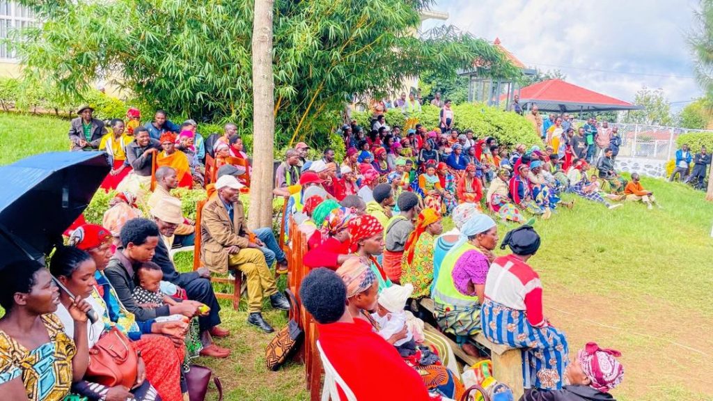 Burera: Abaturage bibukijwe uruhare bafite mu mibereho myiza