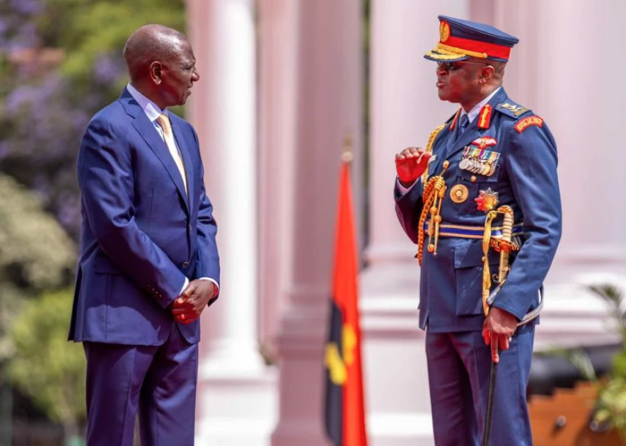 Perezida Kagame yihanganishije Perezida Ruto wapfushije abarimo Jenerali Ogolla
