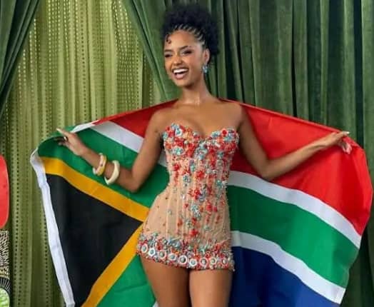 Tayla yihariye imyanya irindwi mu ndirimbo icumi zikunzwe muri Amerika