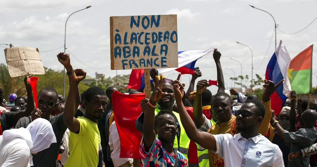 Burkina Faso yirukanye Abadipolomate b’Abafaransa