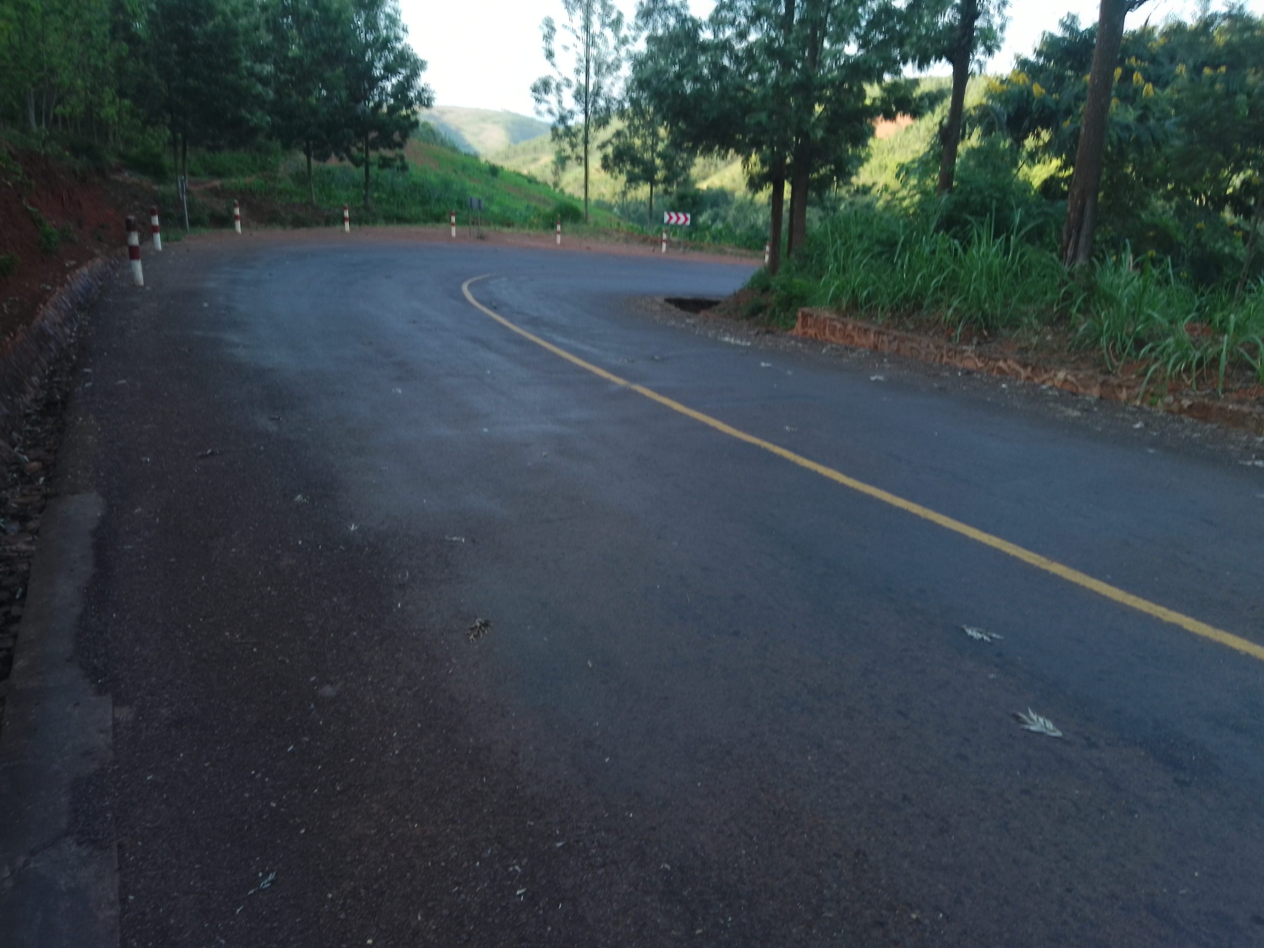Kayonza: Umuhanda Kabarondo- Nyankora udacaniye utuma abawukoresha  bamburwa
