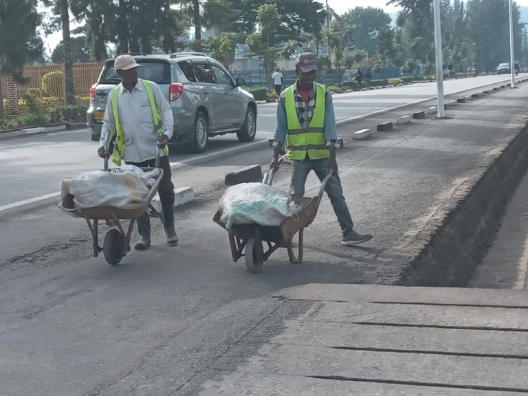 Musanze: Abishyuwe na kampani y’isuku GUMA LTD barashima ubuvugizi bakorewe