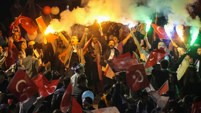 Turkiya: Abatavuga rumwe n’ubutegetsi batsinze amatora y’ibanze mu mijyi