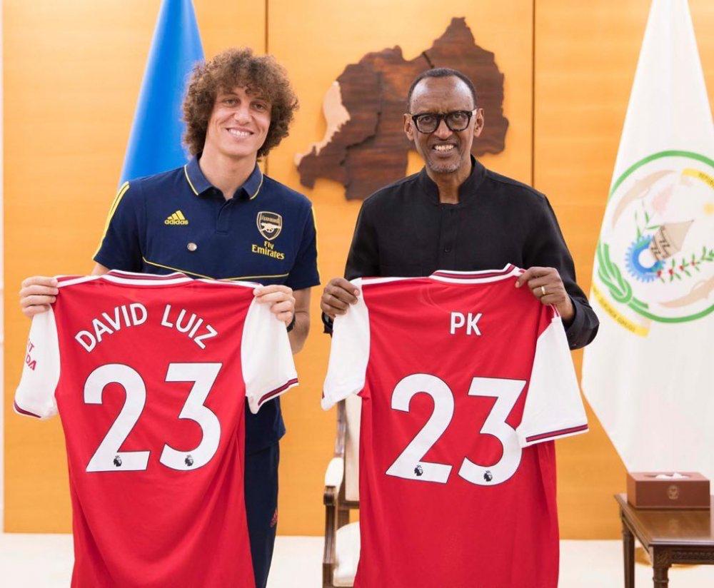 Perezida Kagame yasubije abibaza ku masezerano ya ‘visit Rwanda’