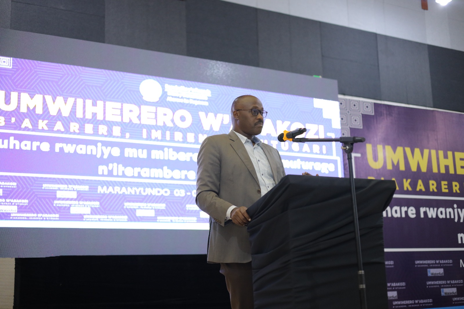 Iburasirazuba: Guverineri yasabye Inzego z’ibanze gukorera hamwe