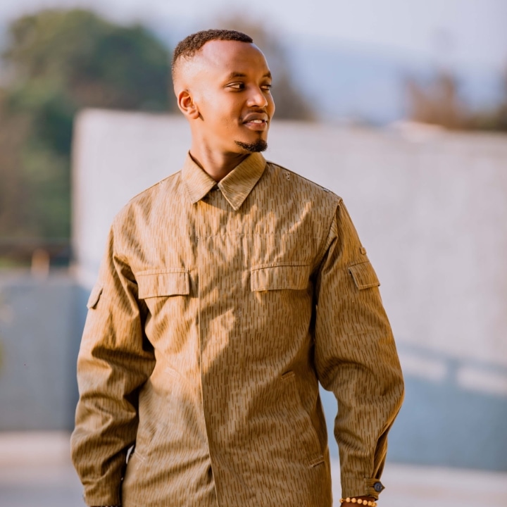 Umuhanzi Nyirinkindi yashyize hanze indirimbo yise ‘Tuzahora twibuka’
