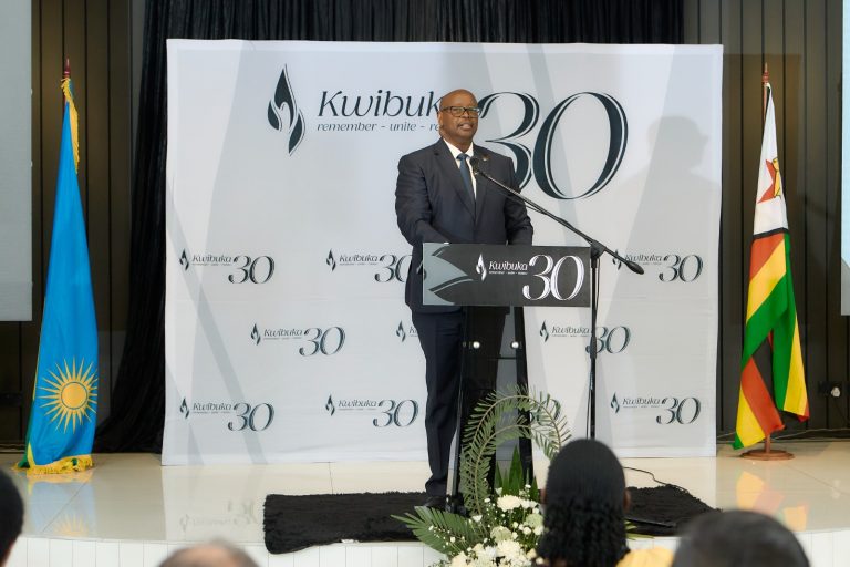 Amb. Musoni yashimiye Zimbabwe yifatanyije n’u Rwanda mu Kwibuka 30