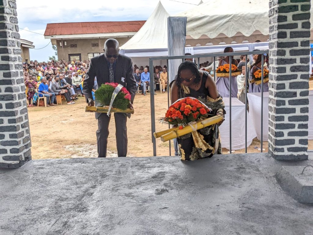 Nyamasheke: Uwiciwe kwa se wa batisimu muri Jenoside yashyinguwe mu cyubahiro