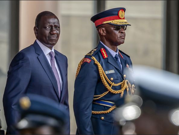Kenya yashyizeho icyunamo cy’iminsi itatu nyuma y’urupfu rwa Gen. Ogolla