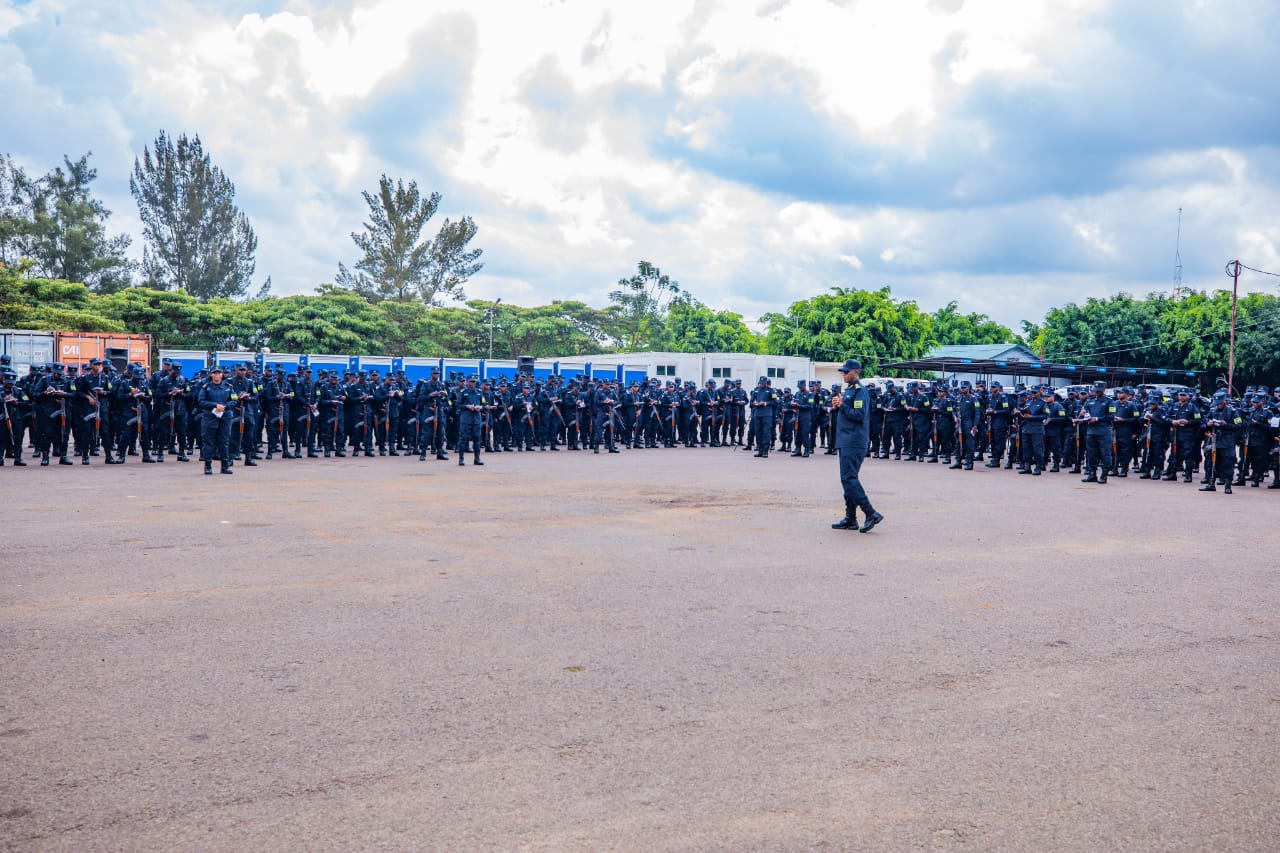Abapolisi 460 bitegura kujya mu butumwa bw’amahoro bahawe impanuro