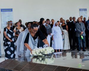 Madamu Jeannette Kagame yifatanyije n’Abanyarwanda kwibuka Umwamikazi Rosalie Gicanda