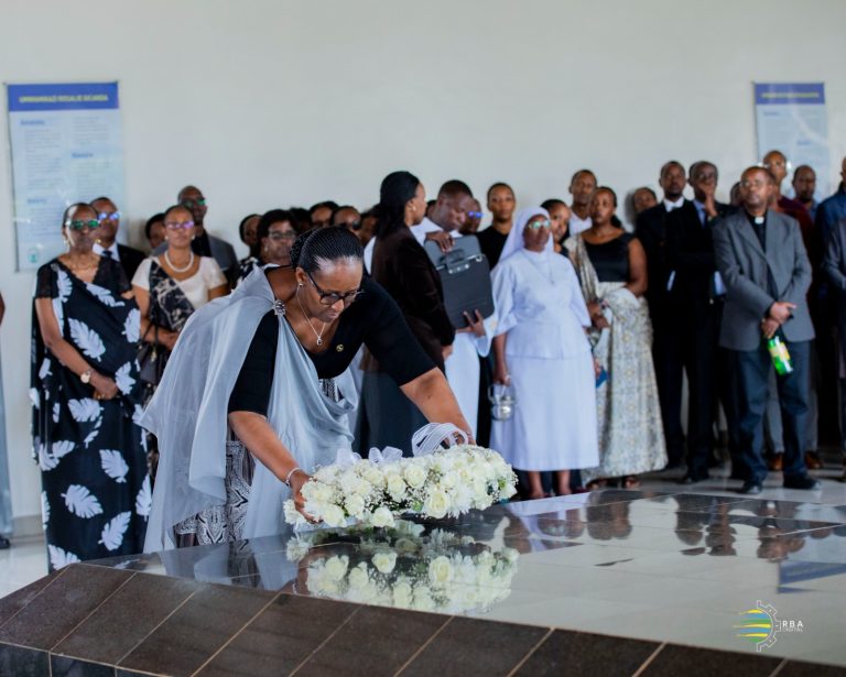 Madamu Jeannette Kagame yifatanyije n’Abanyarwanda kwibuka Umwamikazi Rosalie Gicanda