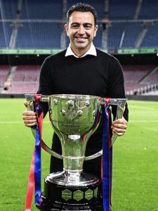 Xavi Hernandez yisubiyeho ku cyemezo cyo gutandukana na FC Barcelona