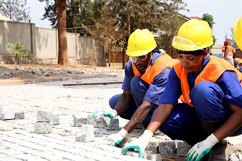 Umusaruro mbumbe w’umukozi ugeze kuri miliyoni 2.8 Frw ku mwaka- MIFOTRA
