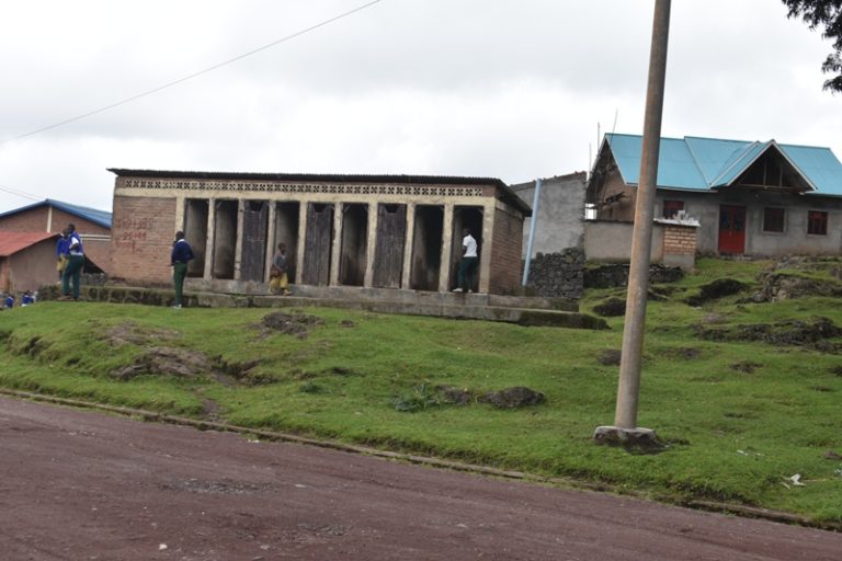 Nyabihu: G.S Rega barataka gukora urugendo bajya ku bwiherero bushaje butanafunze