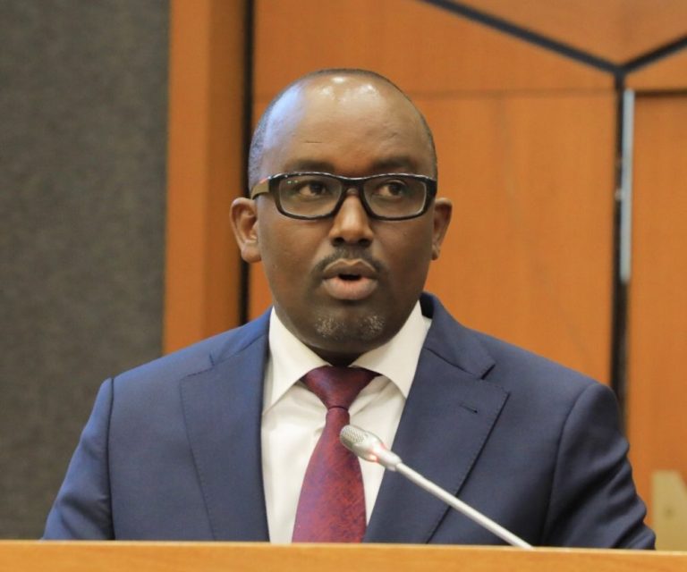 Miliyari 6,9 Frw  yakoreshejwe n’inzego 12 mu  bitari ngombwa