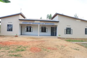 Bugesera: Abaturage biyuzurije ibiro by’Akagari ka Rugunga  byatwaye miliyoni zisanga 70