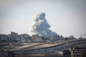 Gaza: Imirwano ikaze hakoreshejwe kajugujugu yahitanye 57