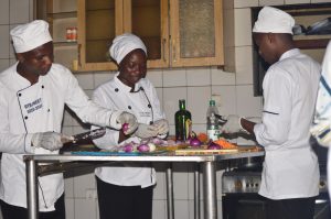 Rubavu: Urubyiruko rwacikirije amashuri rwasoje amahugurwa mu by’amahoteli