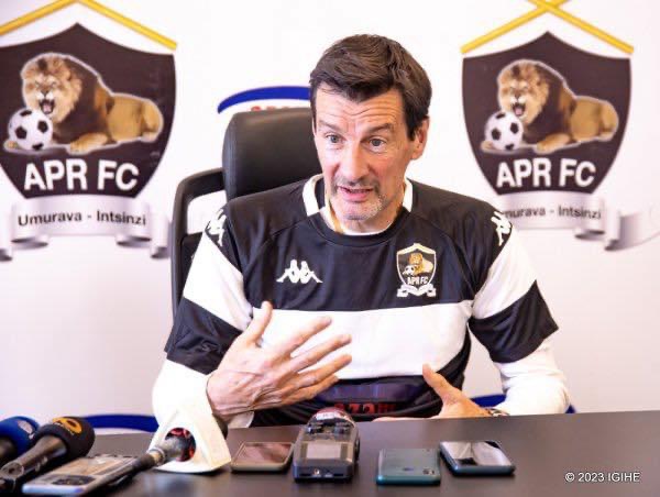Thierry Forger ntazakomeza gutoza APR FC 