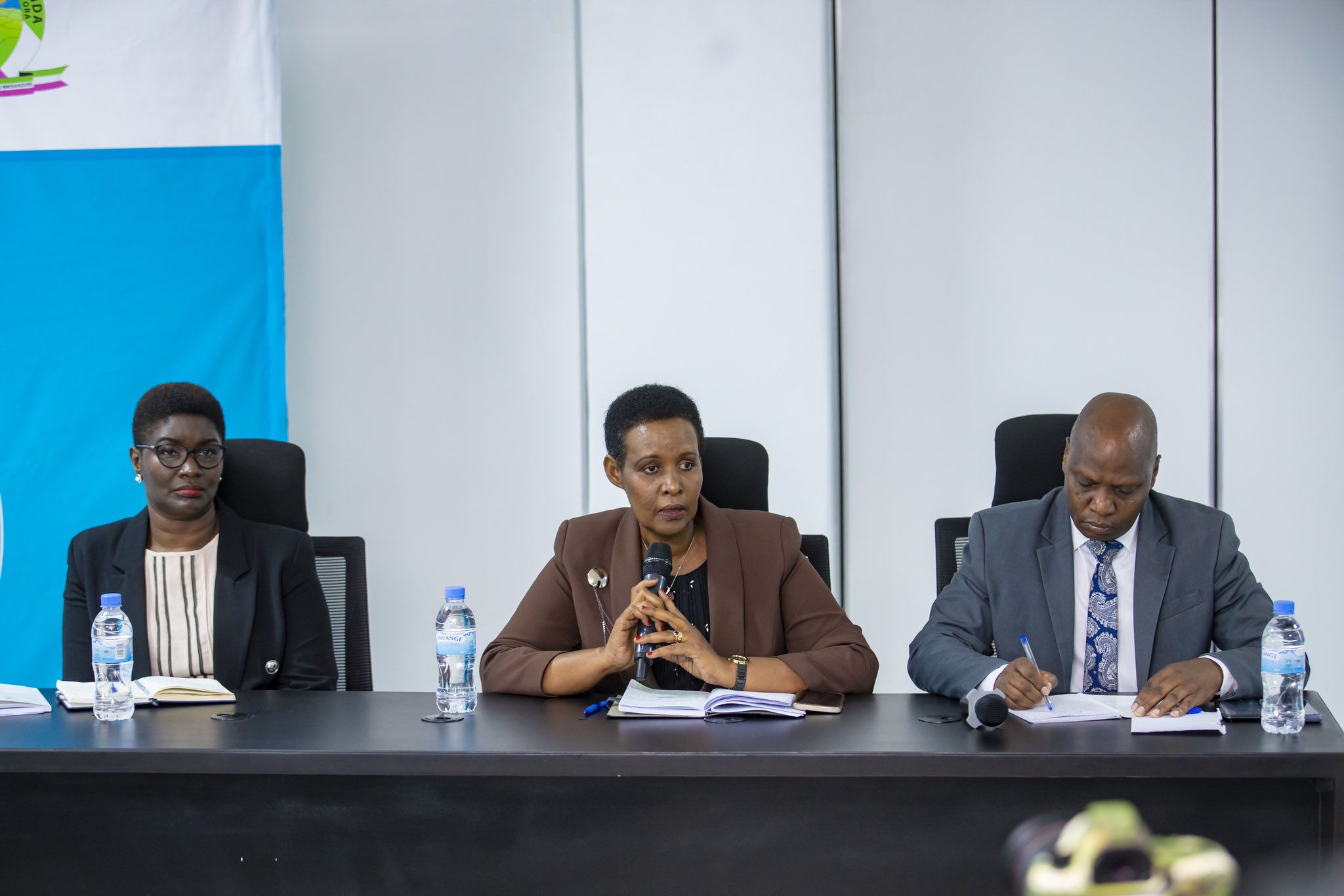 Abasaga miliyoni 9,5 bamaze kwemezwa ko bazatora muri Nyakanga