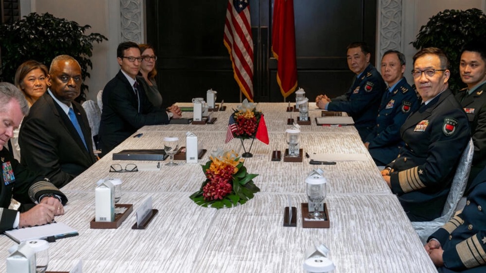 Ba Minisitiri b’ingabo b’Amerika n’u Bushinwa bahuye bwa mbere kuva mu 2022