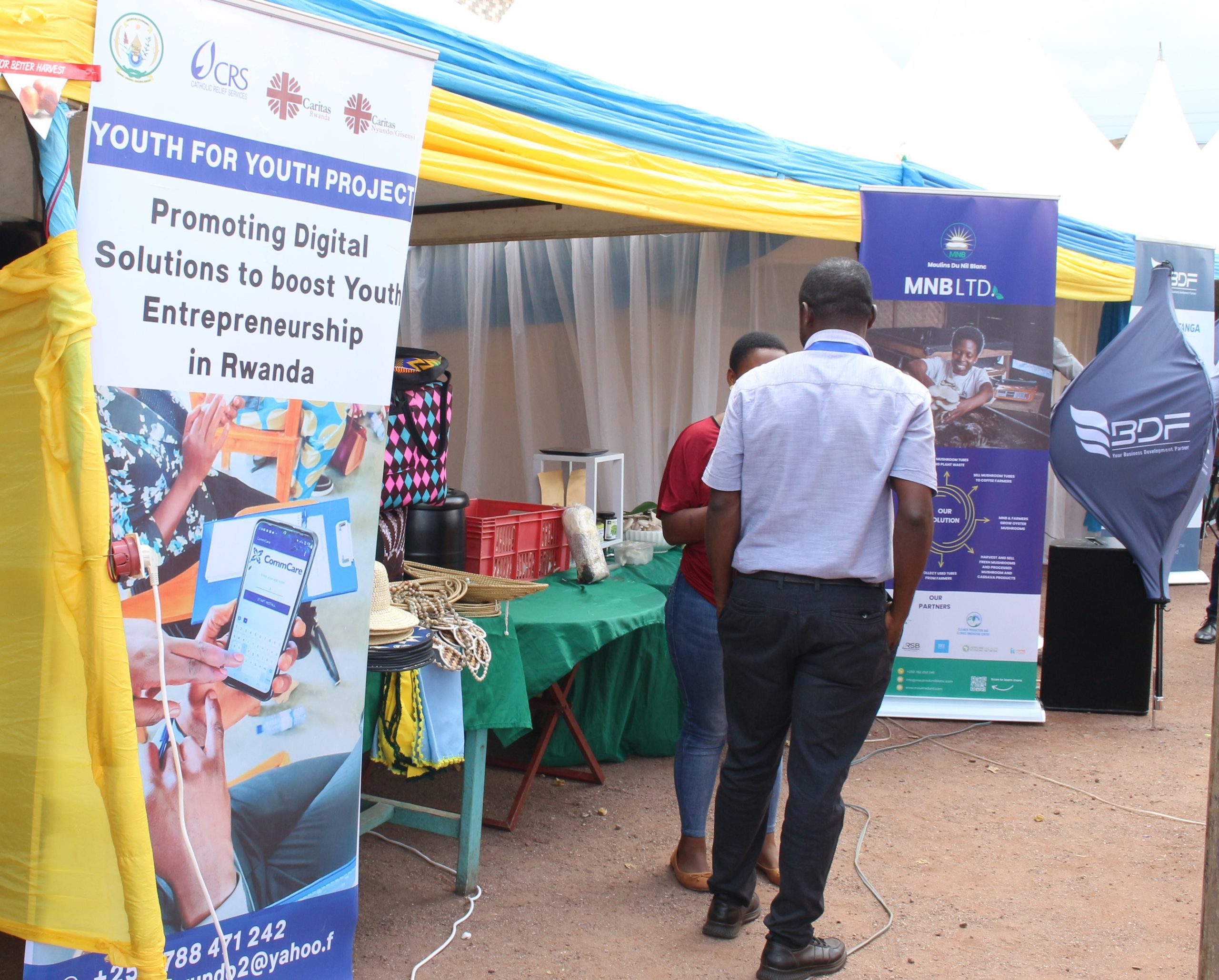 Nyabihu: Abaturage bijujutiye kumurikirwa ibitarimo amata n’imyenda