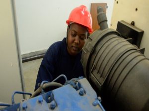 Kutabona aho kwimenyereza imyuga ni ikibazo cy’ingutu cyugarije abayize