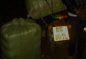 Amabalo 5 y’imyenda ya caguwa yafatiwe muri Rusizi na Nyagatare