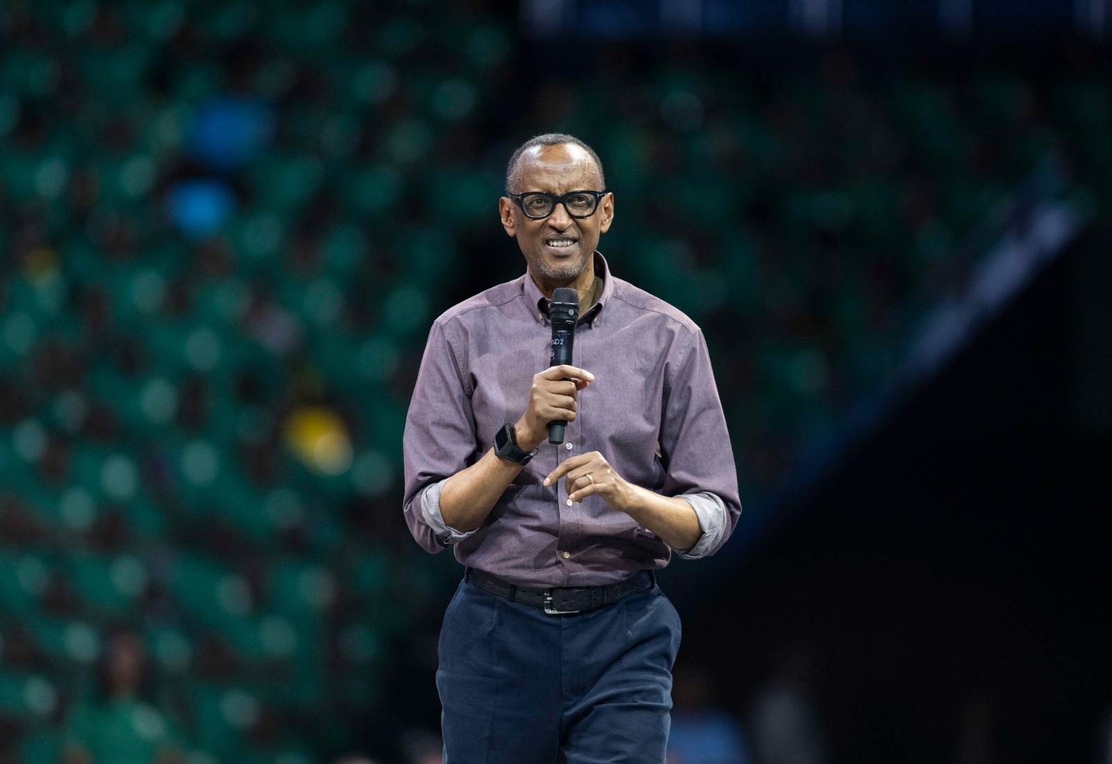 Perezida Kagame yasabye urubyiruko gukorera hamwe bagateza imbere igihugu