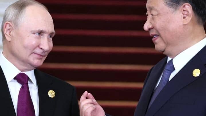 Xi Jinping yakiriye Vladimir Putin i Pékin 