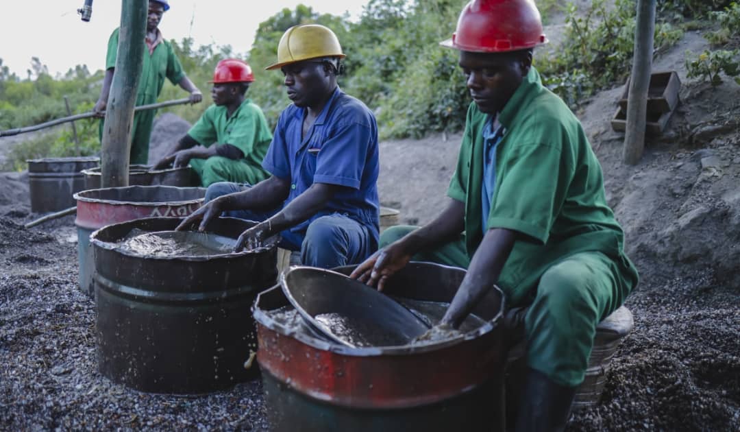 Leta yateguriye ibihano bikakaye abacukura amabuye y’agaciro bitemewe n’amategeko