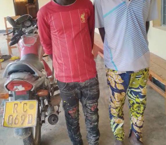 Muhanga: Babiri barakekwaho kwiba moto i Nyabihu