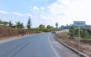 Nyaruguru:  Abajya gusengera i Kibeho bashimira Kagame ko yabakijije ivumbi n’ibyondo