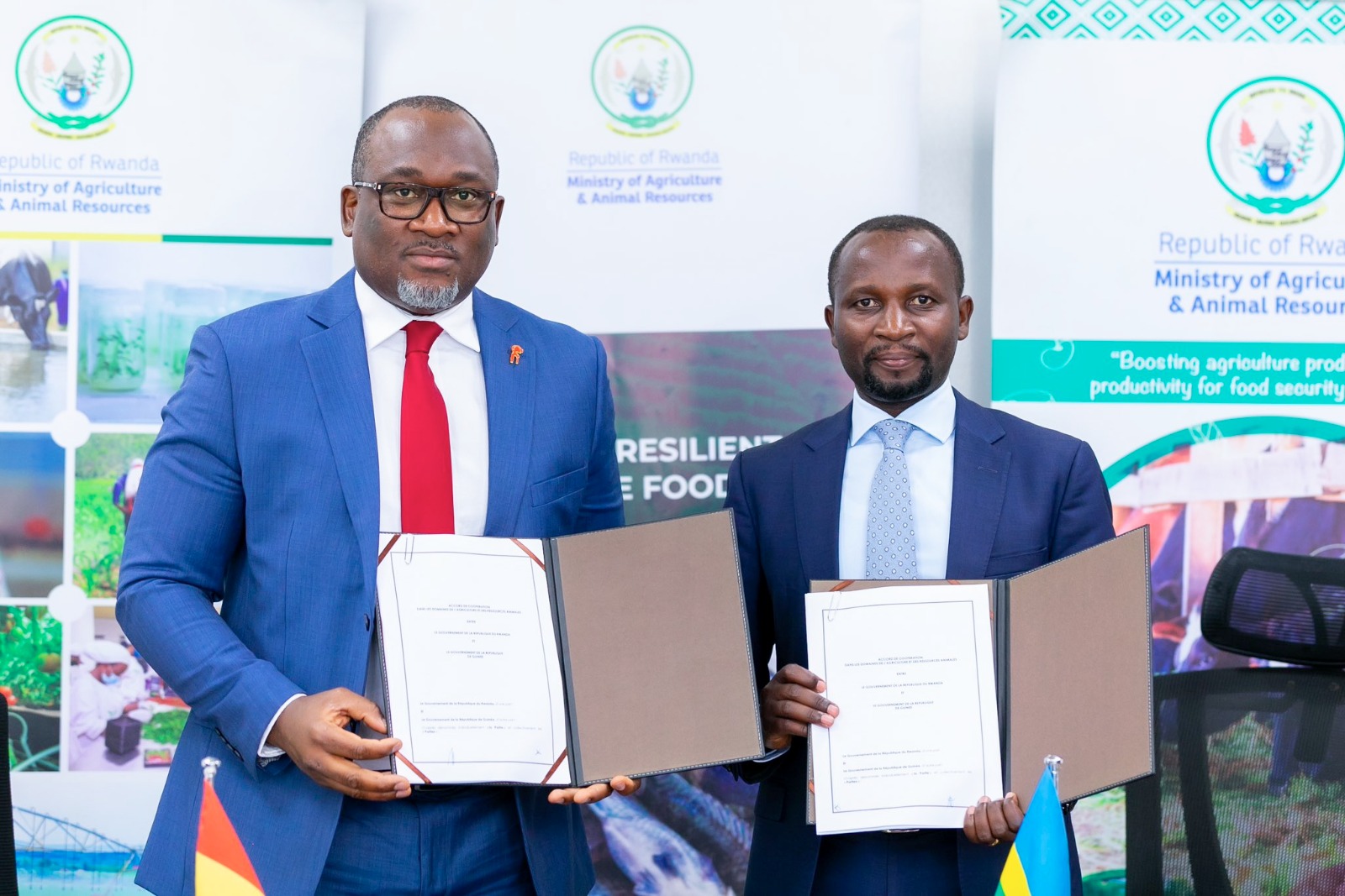 U Rwanda na Guinea basinyanye amasezerano y’ubufatanye