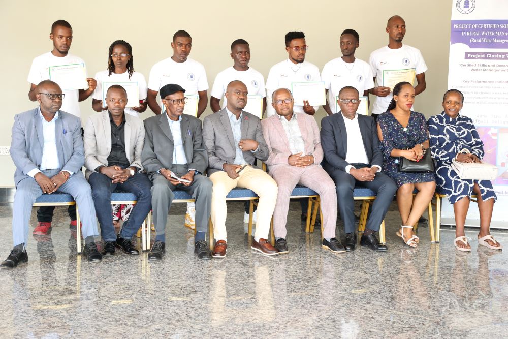 Urubyiruko rwahuguwe iby’amazi ruhita rubona akazi