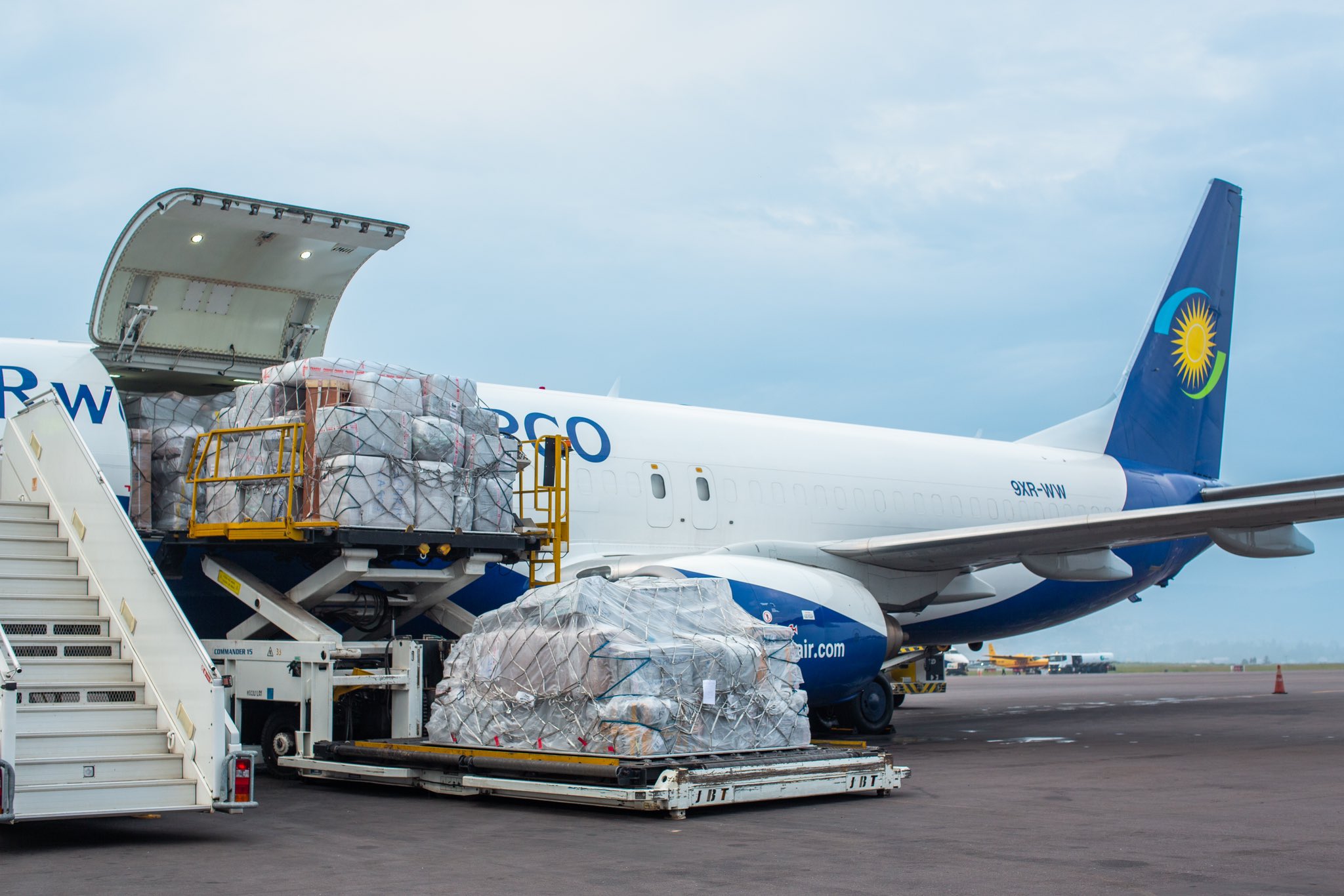 Indege ya RwandAir itwara imizigo yatangiye ingendo i Dubai na Djibouti