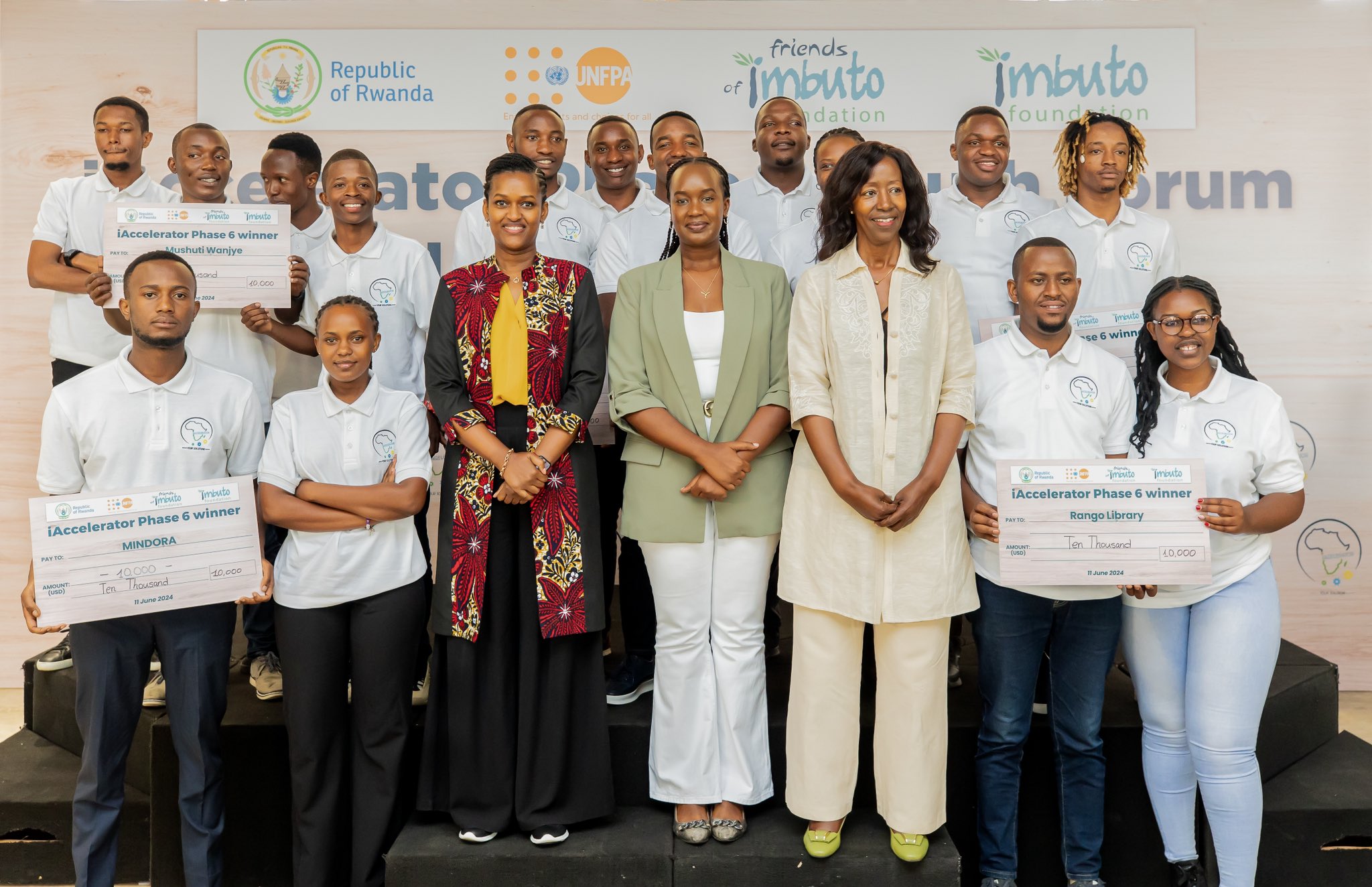 Urubyiruko rwahembwe miliyoni 60 Frw muri iAccelerator