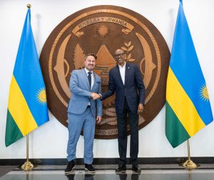 Perezida Kagame yakiriye Xavier Bettel, Minisitiri w’Intebe wungirije wa Luxembourg