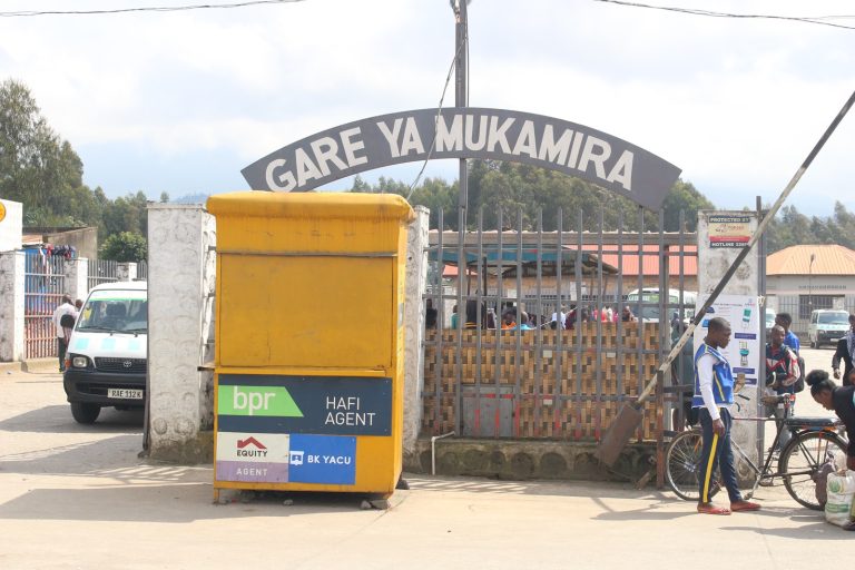 Nyabihu: Abakorera muri Gare ya Mukamira barasaba ko yavugururwa